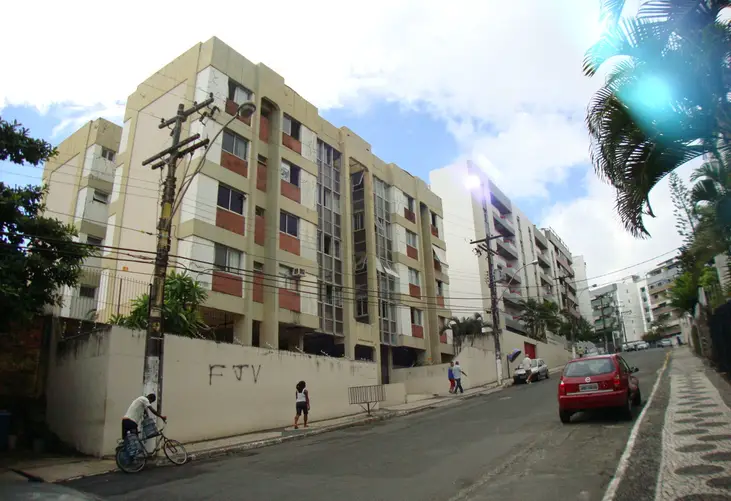 Apartamento na Rua Theodomiro Baptista, 147, Rio Vermelho em Salvador, por  R$ 273.000 - Viva Real