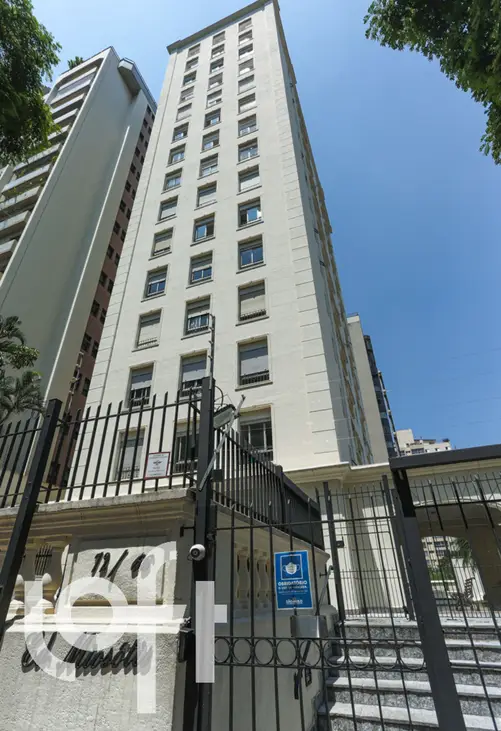 Apartamento na Rua Pascal, 1973, Campo Belo em São Paulo, por R