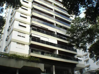 Condomínio Edifício General Ayrosa