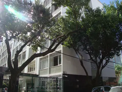 Condomínio Edifício Clodeveu de Oliveira