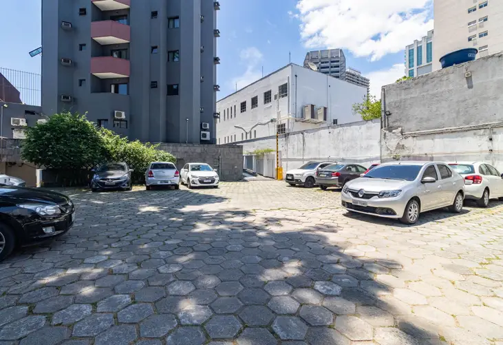 Prédio Comercial na Avenida Adolfo Pinheiro, Santo Amaro em São Paulo, por  R$ 25.000/Mês - Viva Real