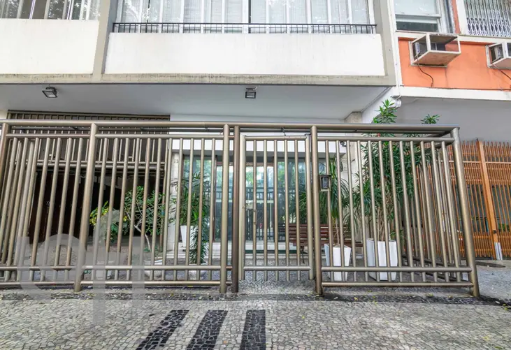 Condomínio Edifício Chateau Dior - Rua Paula Freitas, 95 - Copacabana, Rio  de Janeiro-RJ