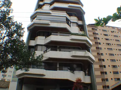 Condomínio Edifício Torre de Bari