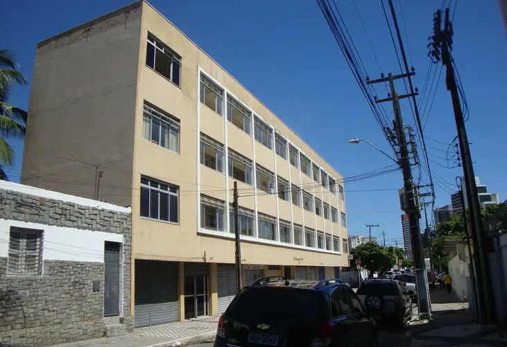 Condomínio Edifício Francisquinha Cruz