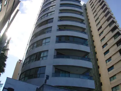 Condomínio Edifício Dolores Moura