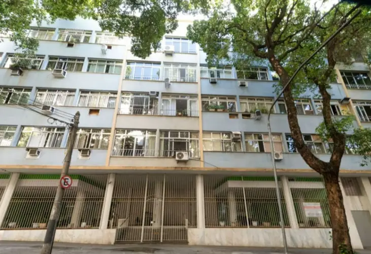 Apartamentos com 3 quartos à venda na Rua Carmela Dutra em