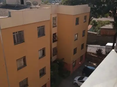 Condomínio Edifício na Rua Pederneiras, 100